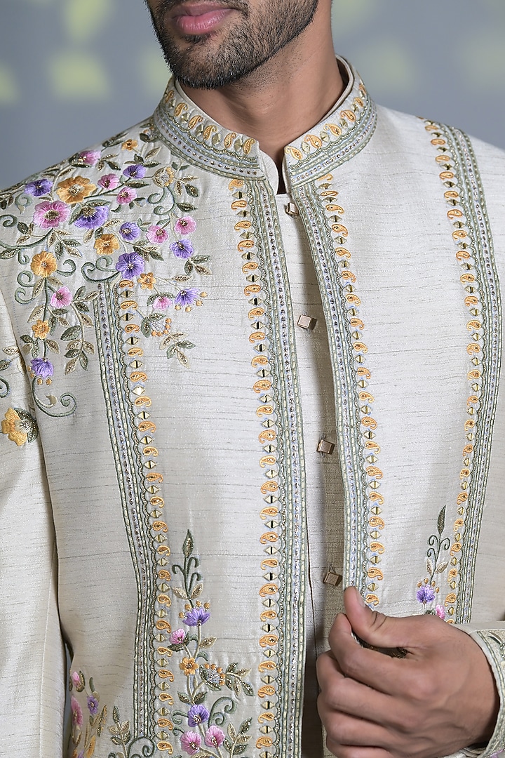 Pearl White Silk Thread Embroidered Kurta Set by Bharat Reshma at Pernia's Pop Up Shop
