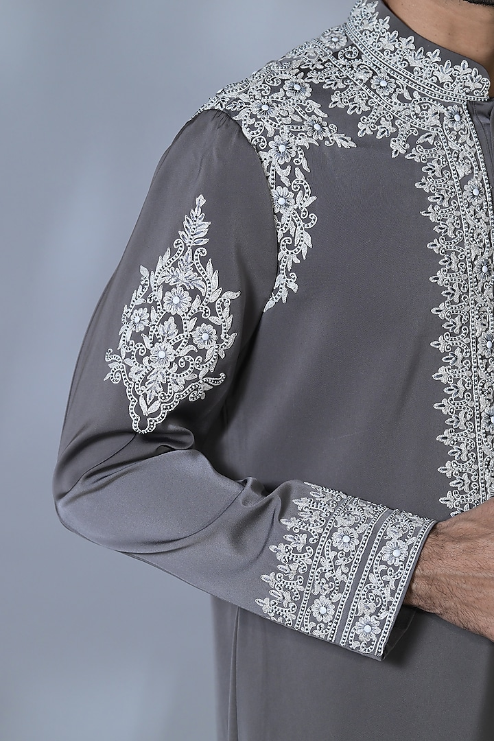 Gun Powder Grey Japanese Suiting Thread Embroidered Kurta Set by Bharat Reshma at Pernia's Pop Up Shop
