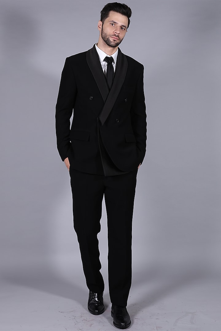 Black Suiting Fabric Tuxedo Set by Bharat Reshma