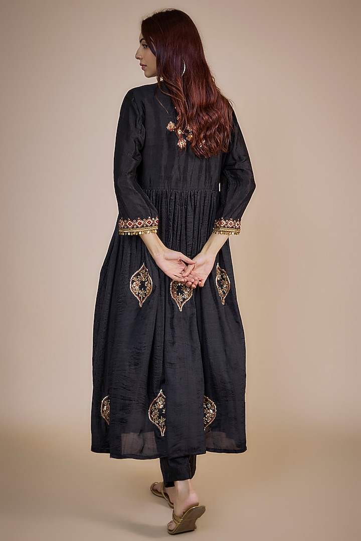 Black Organic Silk Zardosi & Resham Hand Embroidered Kurta Set by Bhusattva at Pernia's Pop Up Shop