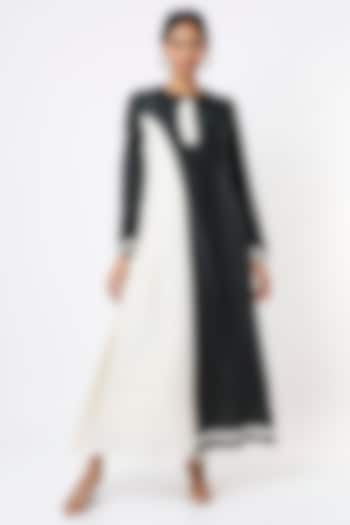 Black & White Organic Peace Silk A-Line Dress by Bhusattva