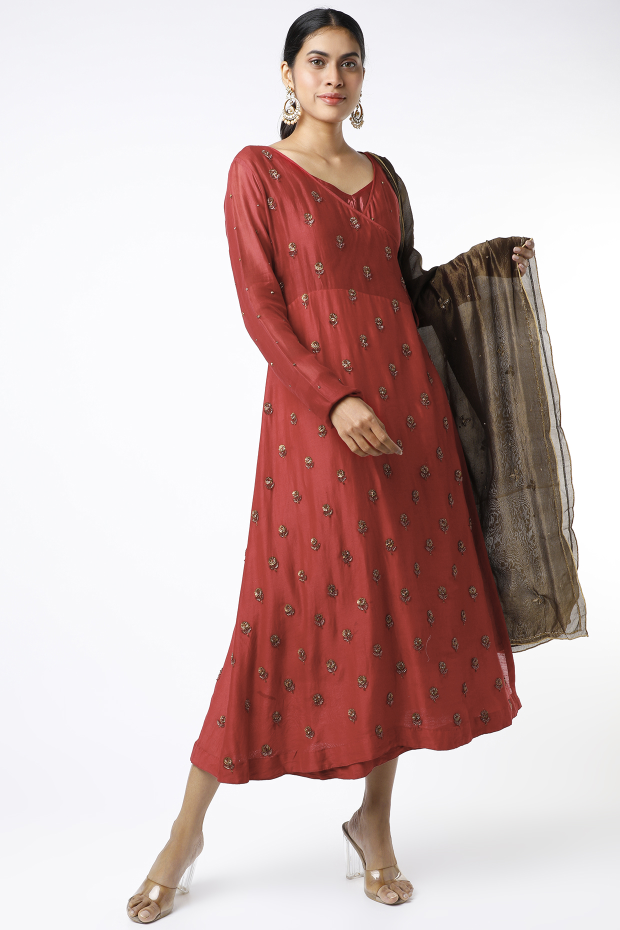 Red Embellished Kurta With Dupatta by Bhusattva at Pernia's Pop Up Shop