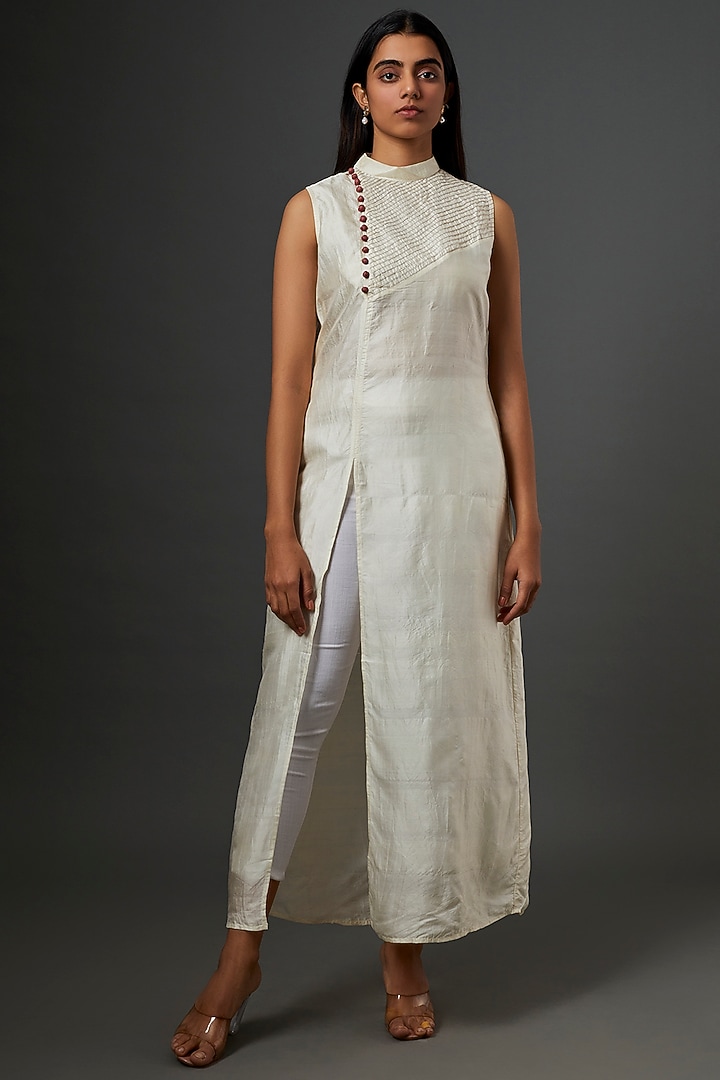 Off-White Silk Shrug by Bhusattva at Pernia's Pop Up Shop