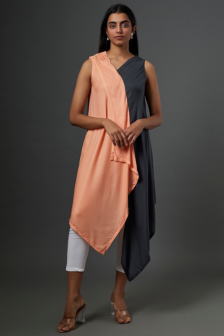 Peach & Charcoal Grey Color Blocked Tunic by Bhusattva