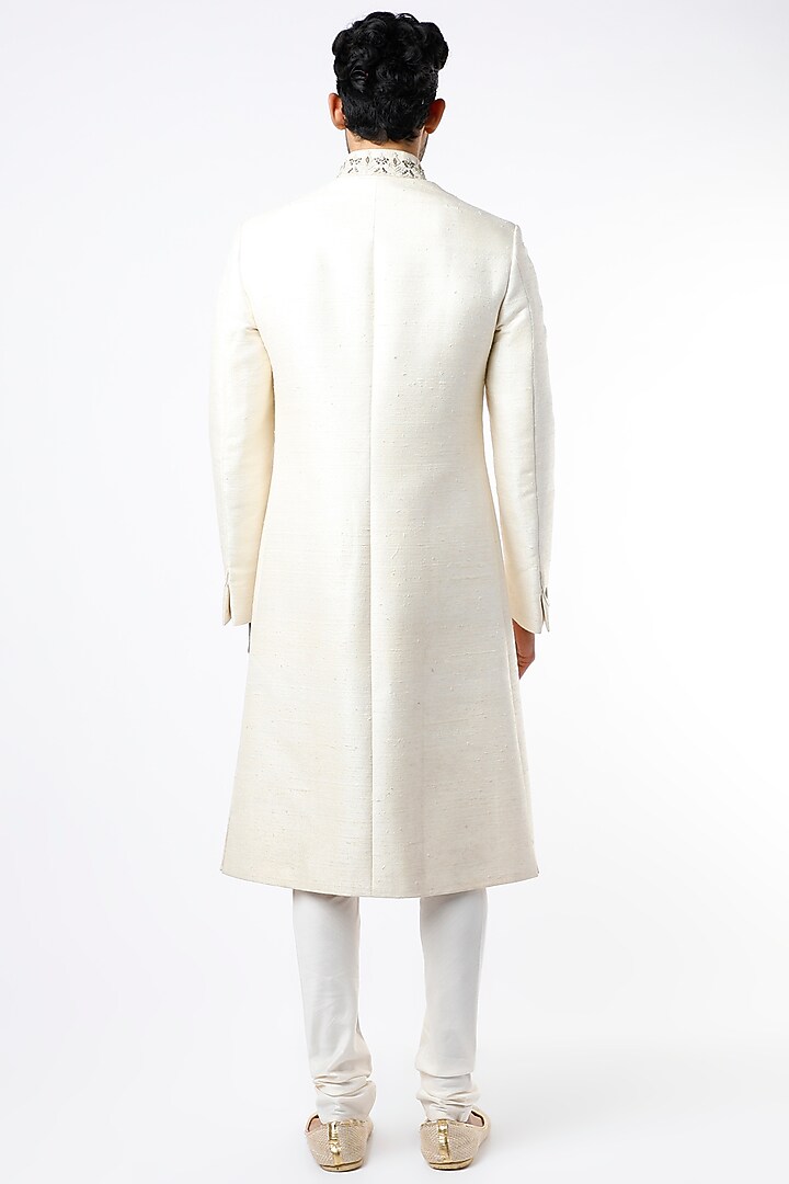 Ivory Matka Silk Herringbone Wedding Sherwani Set by VARENYA at Pernia's Pop Up Shop