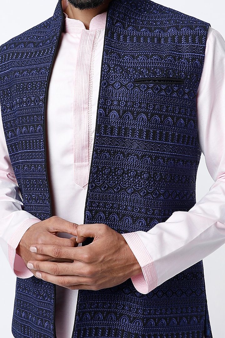 Back Embroidered Nehru Jacket by VARENYA at Pernia's Pop Up Shop