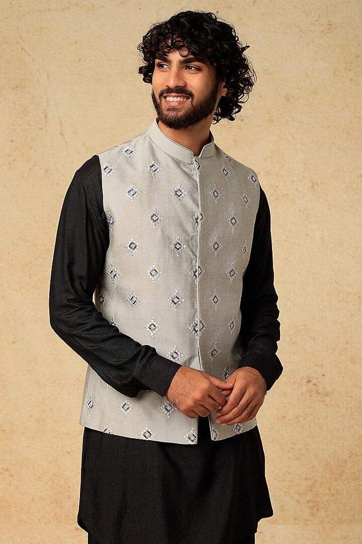 Light Grey Embroidered Nehru Jacket With Kurta Set by VARENYA at Pernia's Pop Up Shop