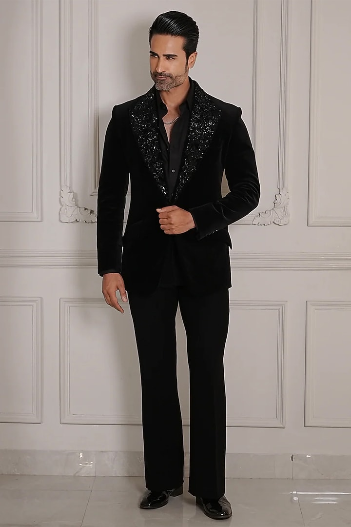 Black Silk Velvet 3D Hand Embroidered Blazer Set by Bharat Reshma at Pernia's Pop Up Shop