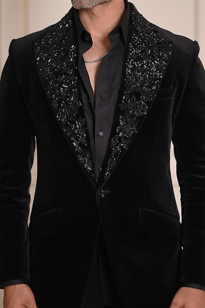Black Silk Velvet 3D Hand Embroidered Blazer Set by Bharat Reshma at Pernia's Pop Up Shop