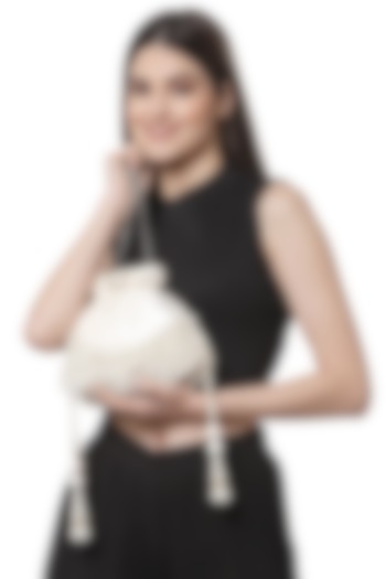 Off-White Velvet Pearl Embroidered Potli by Bijoux By Priya Chandna at Pernia's Pop Up Shop