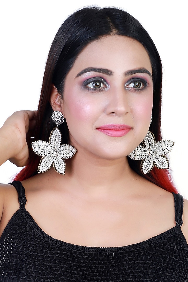 White Shell Earrings by Bijoux By Priya Chandna at Pernia's Pop Up Shop