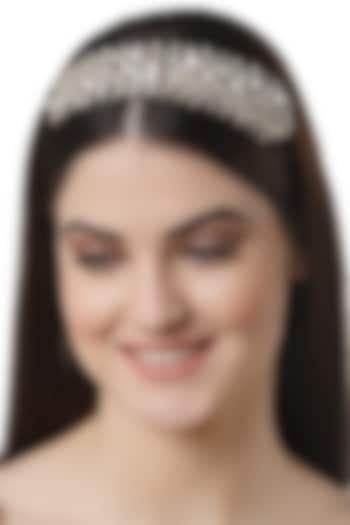 Gold Finish Crystal Hairband by Bijoux By Priya Chandna at Pernia's Pop Up Shop