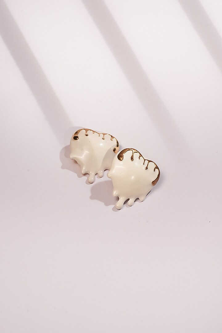 White Resin Dripping Heart Stud Earrings by Bijoux By Priya Chandna at Pernia's Pop Up Shop