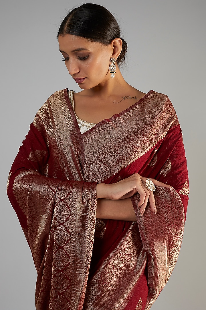 Maroon Banarasi Brocade Zari Party Wear Saree by Binal Patel at Pernia's Pop Up Shop