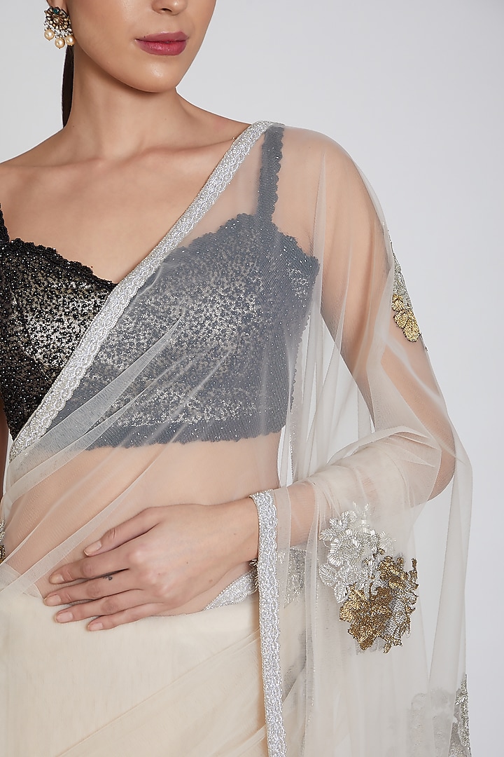 Blush Pink Embroidered Wedding Saree Set by Bhairavi Jaikishan at Pernia's Pop Up Shop