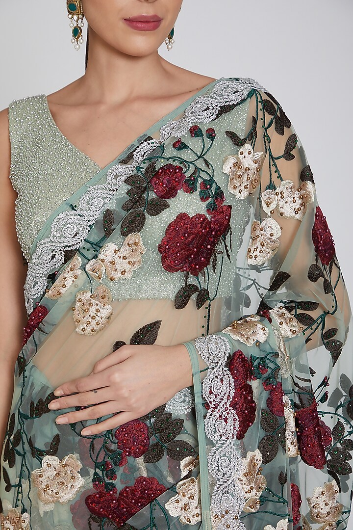 Moss Embroidered Wedding Saree Set by Bhairavi Jaikishan at Pernia's Pop Up Shop