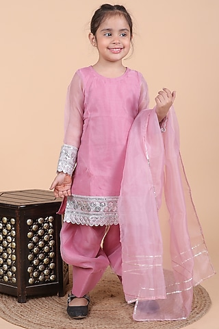 Onion Pink Tissue Embroidered Kurta Set For Girls by Little Blessings