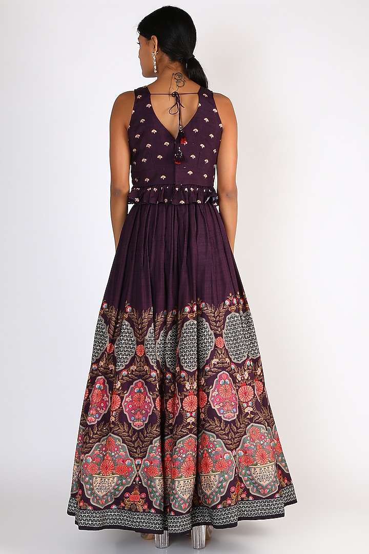 Wine Floral Printed Flared Wedding Lehenga Set by Basil Leaf at Pernia's Pop Up Shop