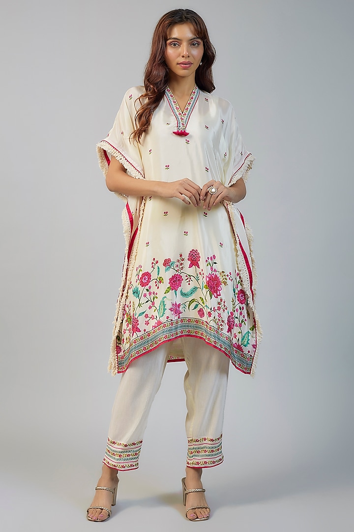 Off-White Natural Crepe Printed Kurta Set by Basil Leaf at Pernia's Pop Up Shop