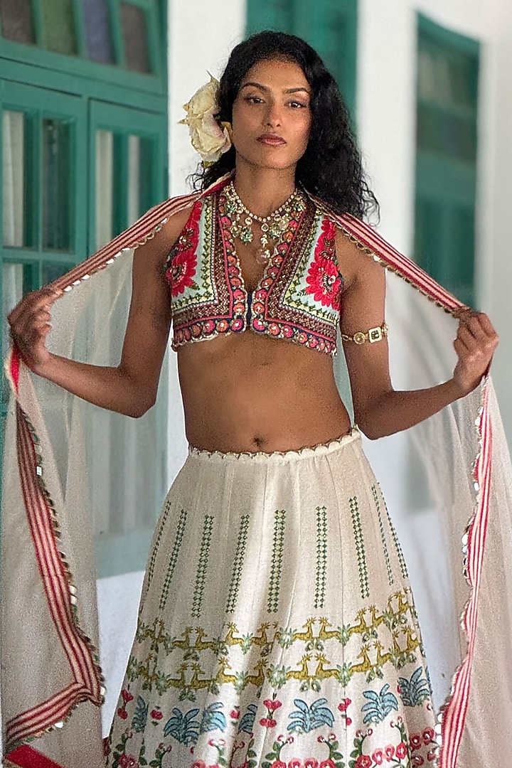 Off-White Linen Satin & Organza Wedding Lehenga Set by Basil Leaf at Pernia's Pop Up Shop