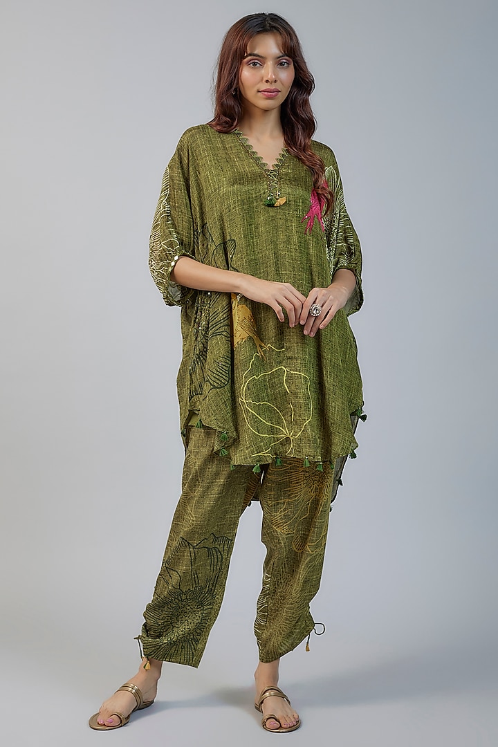 Mustard Chinon Chiffon Floral Printed Kurta Set by Basil Leaf at Pernia's Pop Up Shop