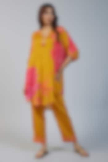 Yellow Natural Crepe Embellished Kurta Set by Basil Leaf at Pernia's Pop Up Shop