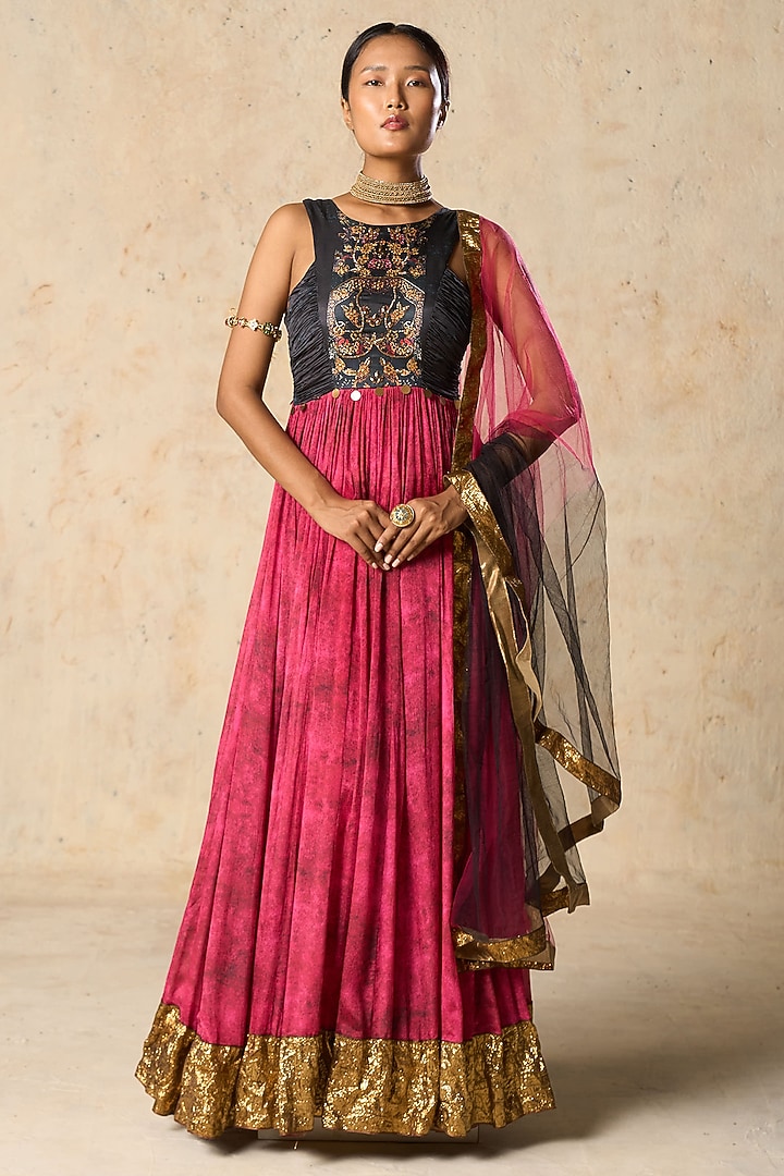 Pink & Gold Linen Satin Embroidered Engagement Gown by Basil Leaf at Pernia's Pop Up Shop