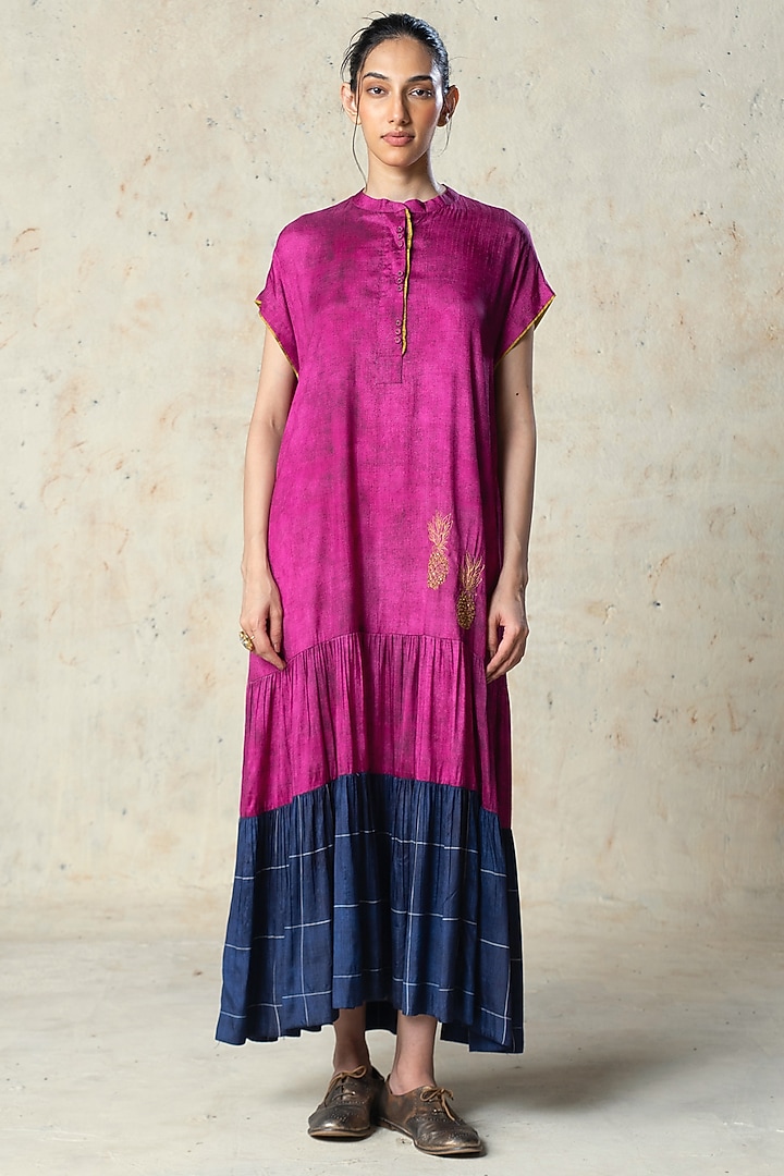 Pink Tussar Kurta Set by Basil Leaf at Pernia's Pop Up Shop
