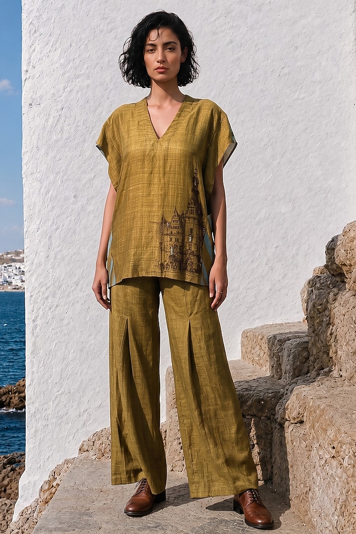 Mehendi Green Linen Silk Co-Ord Set by Basil Leaf at Pernia's Pop Up Shop