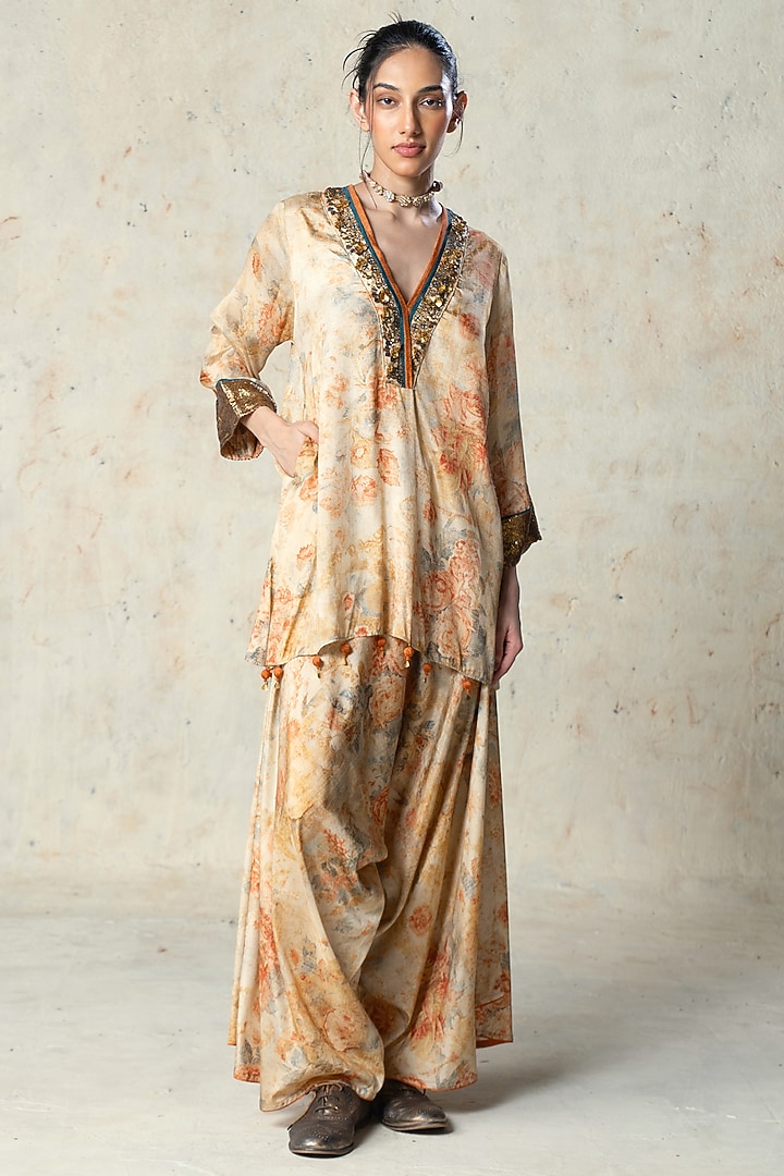 Beige Tussar & Chiffon Co-Ord Set by Basil Leaf at Pernia's Pop Up Shop