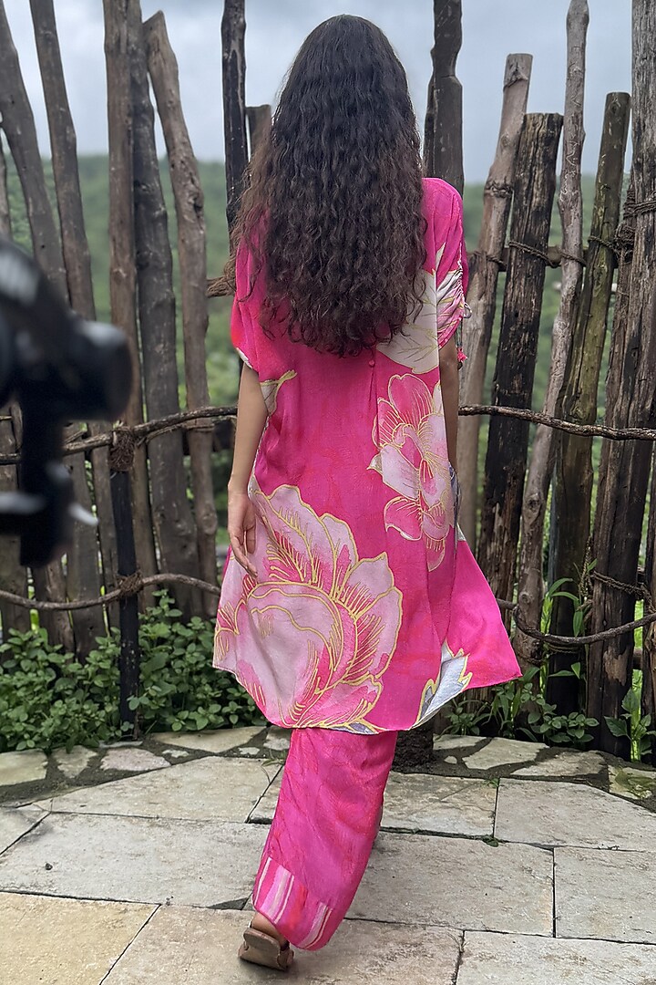 Pink Crepe Hand Embroidered Co-Ord Set by Basil Leaf at Pernia's Pop Up Shop