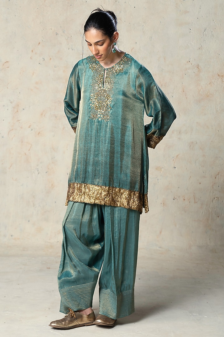 Green Tissue Embroidered Kurta Set by Basil Leaf at Pernia's Pop Up Shop