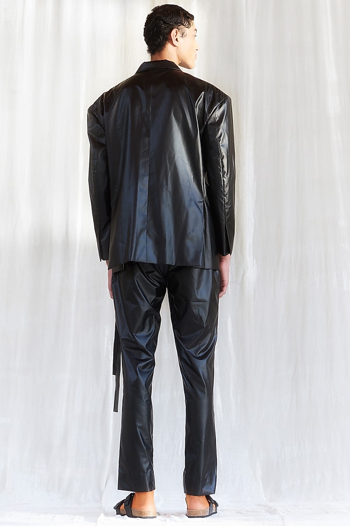 Black Extended Shoulder Jacket With Pants by BLONI MEN at Pernia's Pop Up Shop