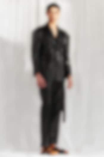 Black Jacket With Extended Shoulders by BLONI MEN