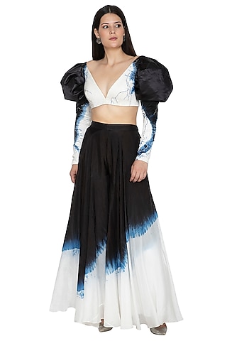 White Tie-Dye Embroidered Crop Top by BLONI