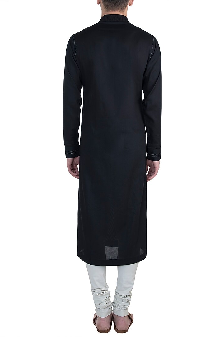 Black kurta with pants available only at Pernia's Pop Up Shop.
