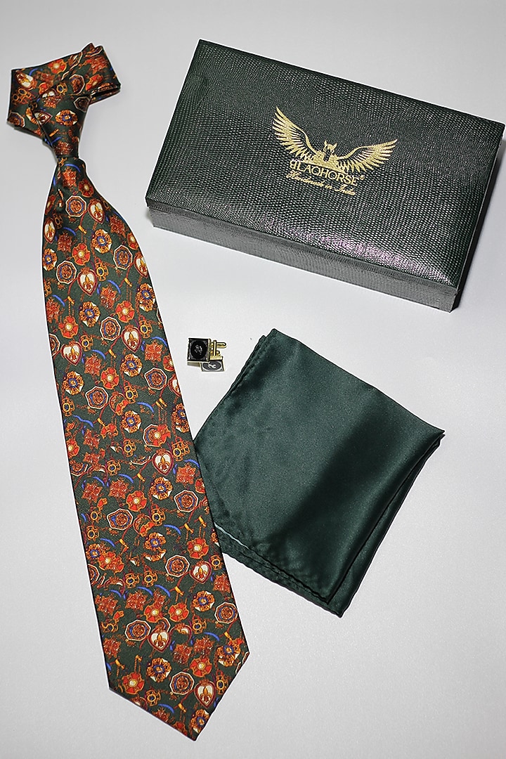 Dark Green Madder Silk Spun Florence Medallion Tie Set by Blaqhorse