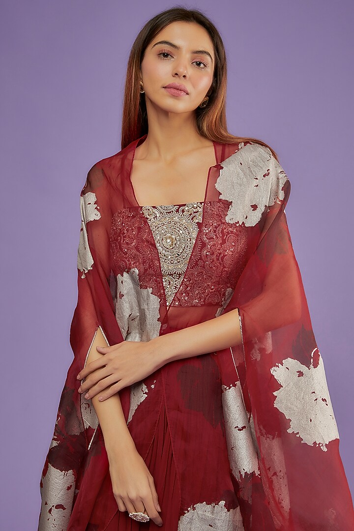 Red Organza Printed Cape Set by Bhumika Sharma at Pernia's Pop Up Shop