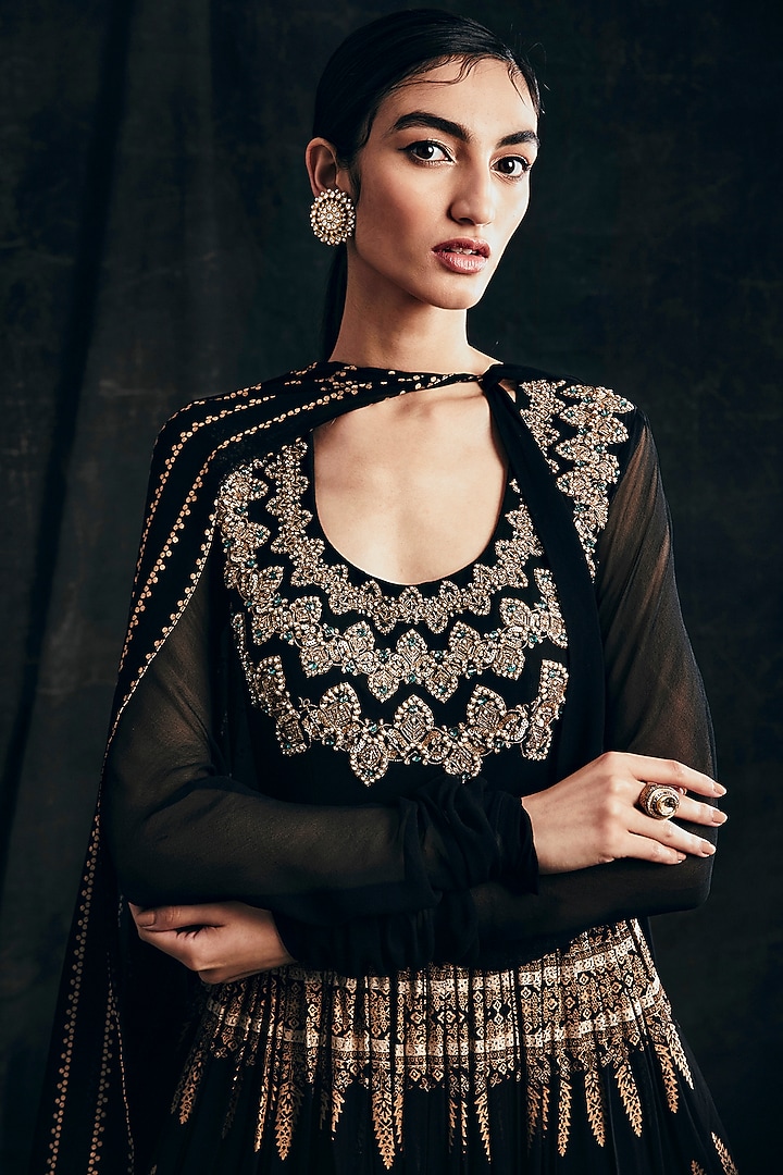 Black Printed Wedding Anarkali Set With Belt by Bhumika Sharma at Pernia's Pop Up Shop