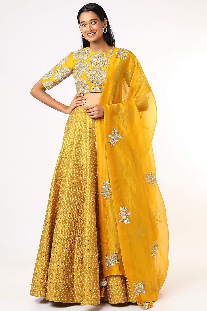 Mustard Bindu Printed Bridal Lehenga Set by Bhumika Sharma at Pernia's Pop Up Shop