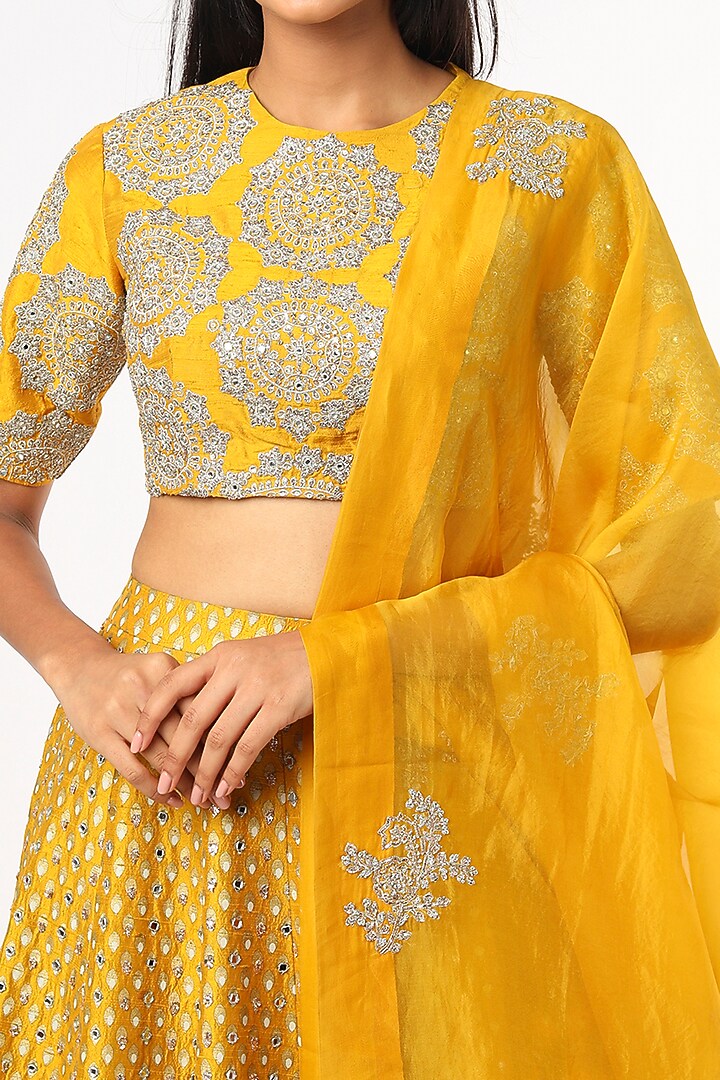 Mustard Bindu Printed Bridal Lehenga Set by Bhumika Sharma at Pernia's Pop Up Shop