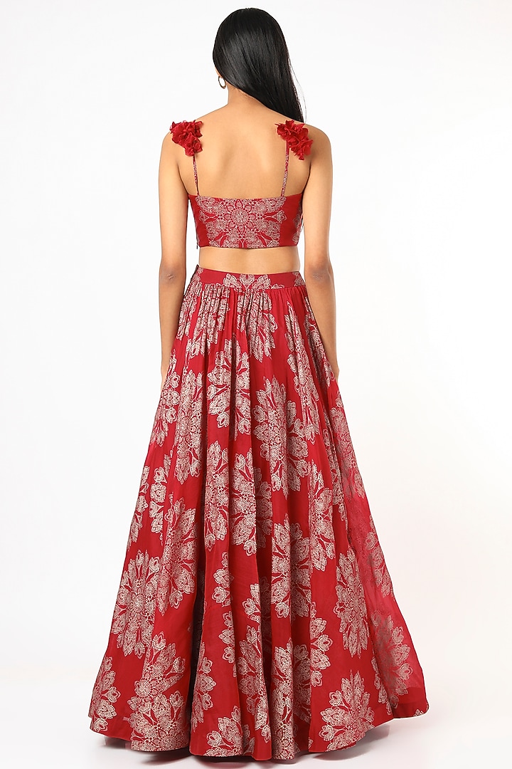 Red Tara Printed Organza Skirt Set by Bhumika Sharma at Pernia's Pop Up Shop