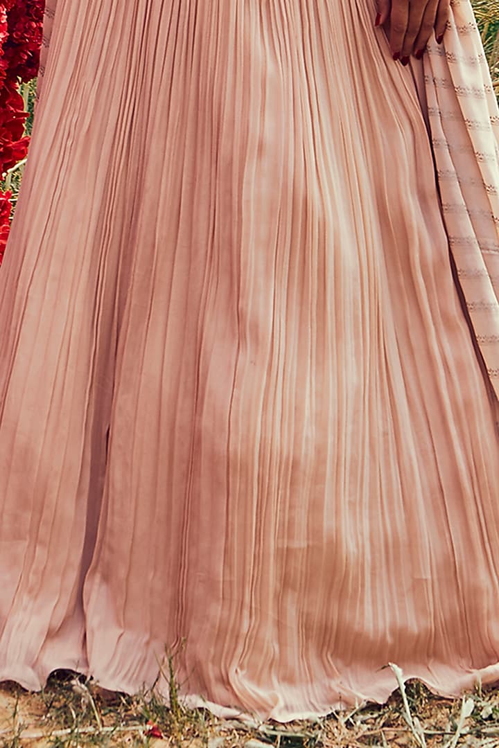 Champagne Pleated Wedding Lehenga Set by Bhumika Sharma at Pernia's Pop Up Shop