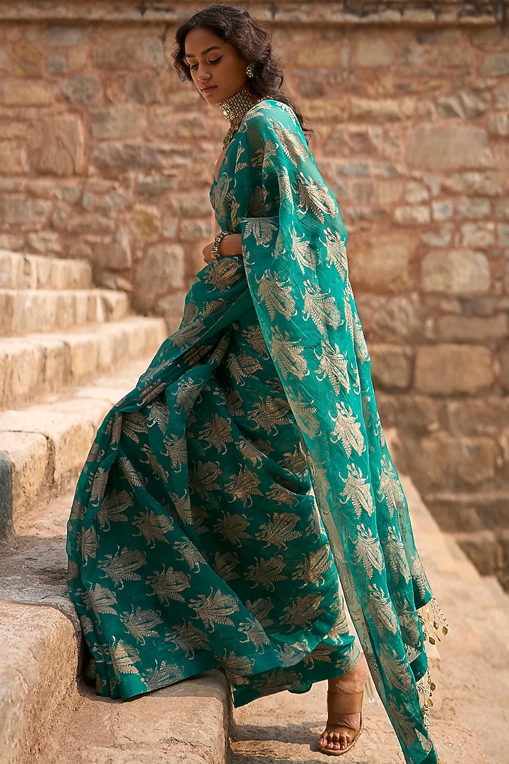 Teal Organza Printed Wedding Saree Set by Bhumika Sharma at Pernia's Pop Up Shop