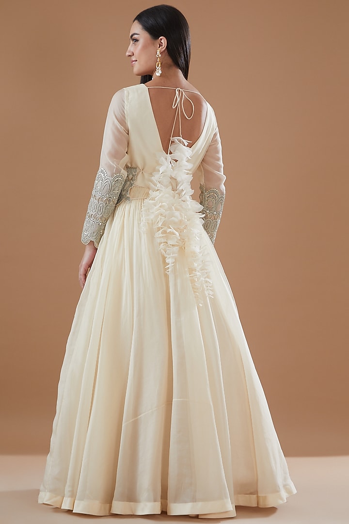 Ivory Organza Wedding Anarkali Set by Bhumika Sharma at Pernia's Pop Up Shop