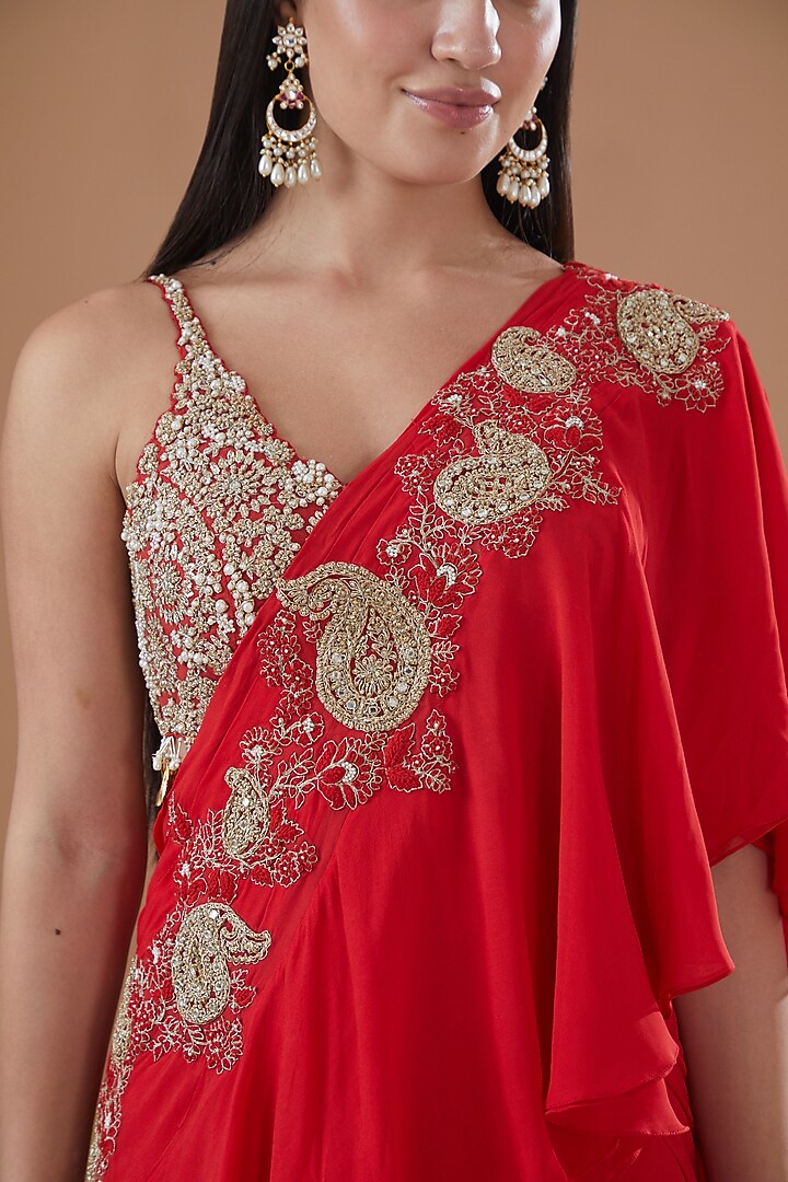 Red Georgette Embroidered Pre-Stitched Reception Saree Set by Bhumika Sharma at Pernia's Pop Up Shop
