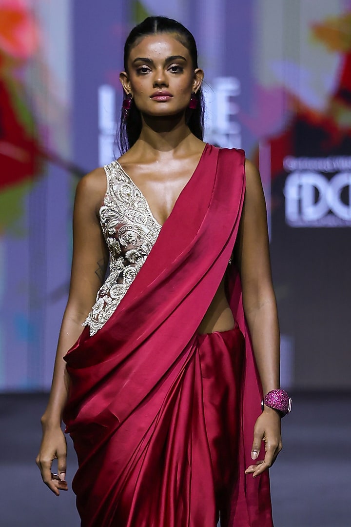 Red Satin Net Reception Saree Set by Bhumika Sharma at Pernia's Pop Up Shop
