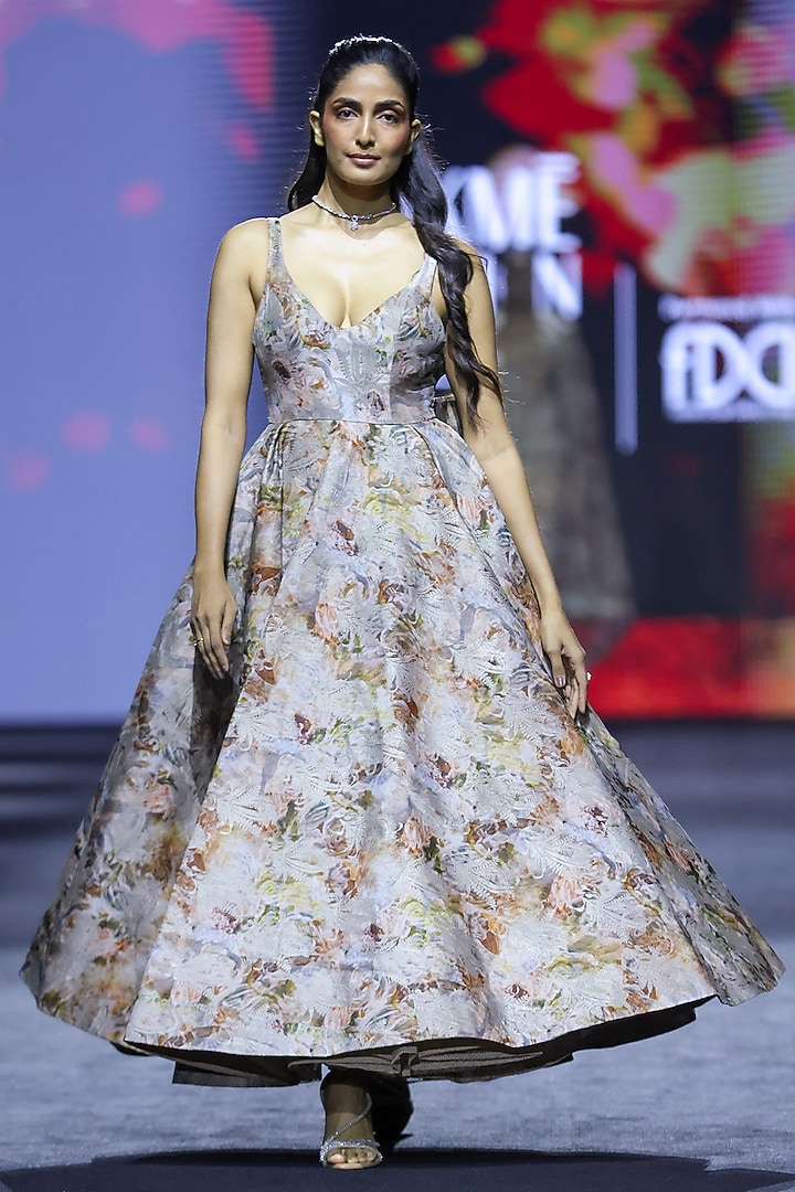 Ivory Georgette Abstract Printed Engagement Gown by Bhumika Sharma at Pernia's Pop Up Shop