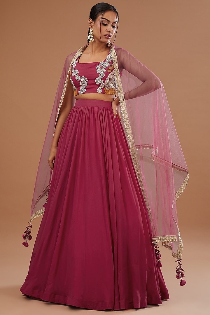 Pink Blend Silk Wedding Lehenga Set by Bhumika Sharma at Pernia's Pop Up Shop