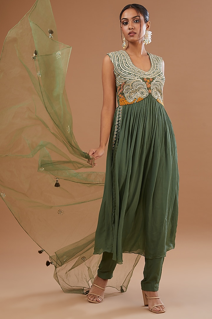Green Silk Kurta Set by Bhumika Sharma at Pernia's Pop Up Shop